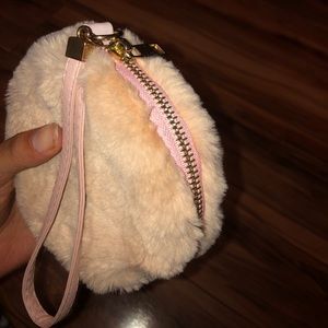 Baby pink plush purse👛